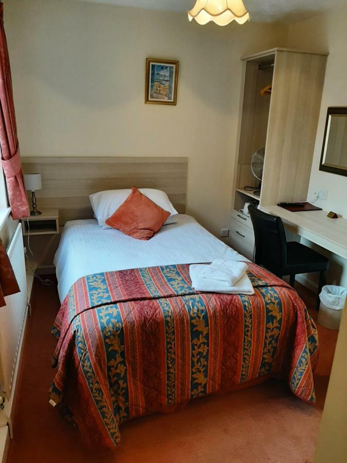 The Pilgrim'S Guest House Newbury  Ngoại thất bức ảnh